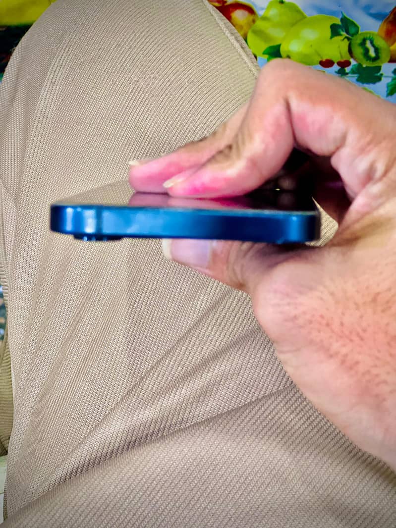 Apple iPhone 12 5