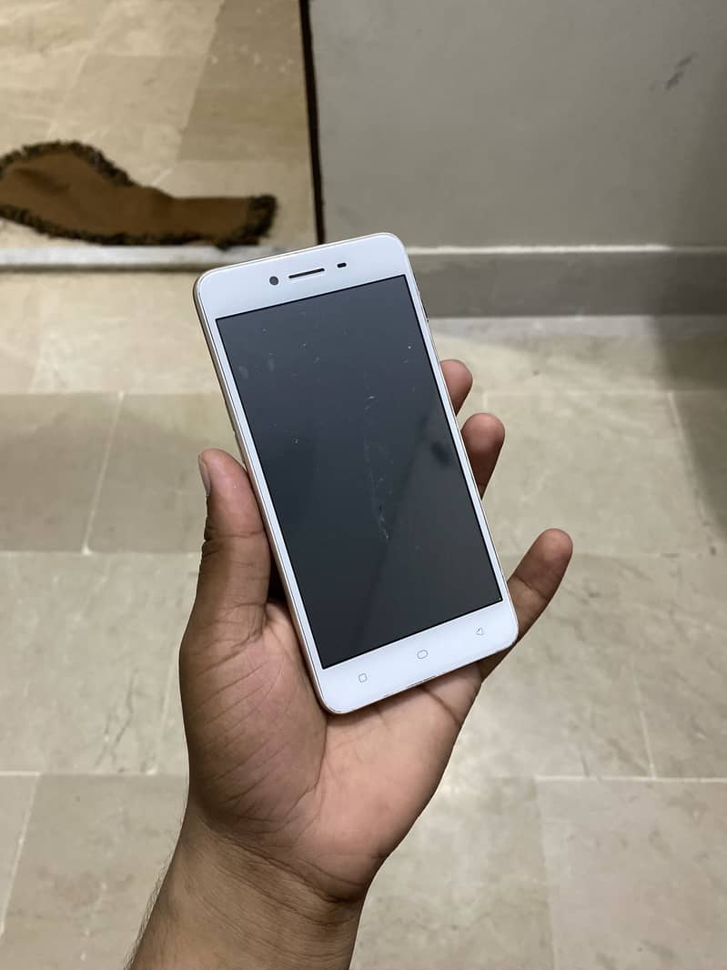 OPPO A37 2