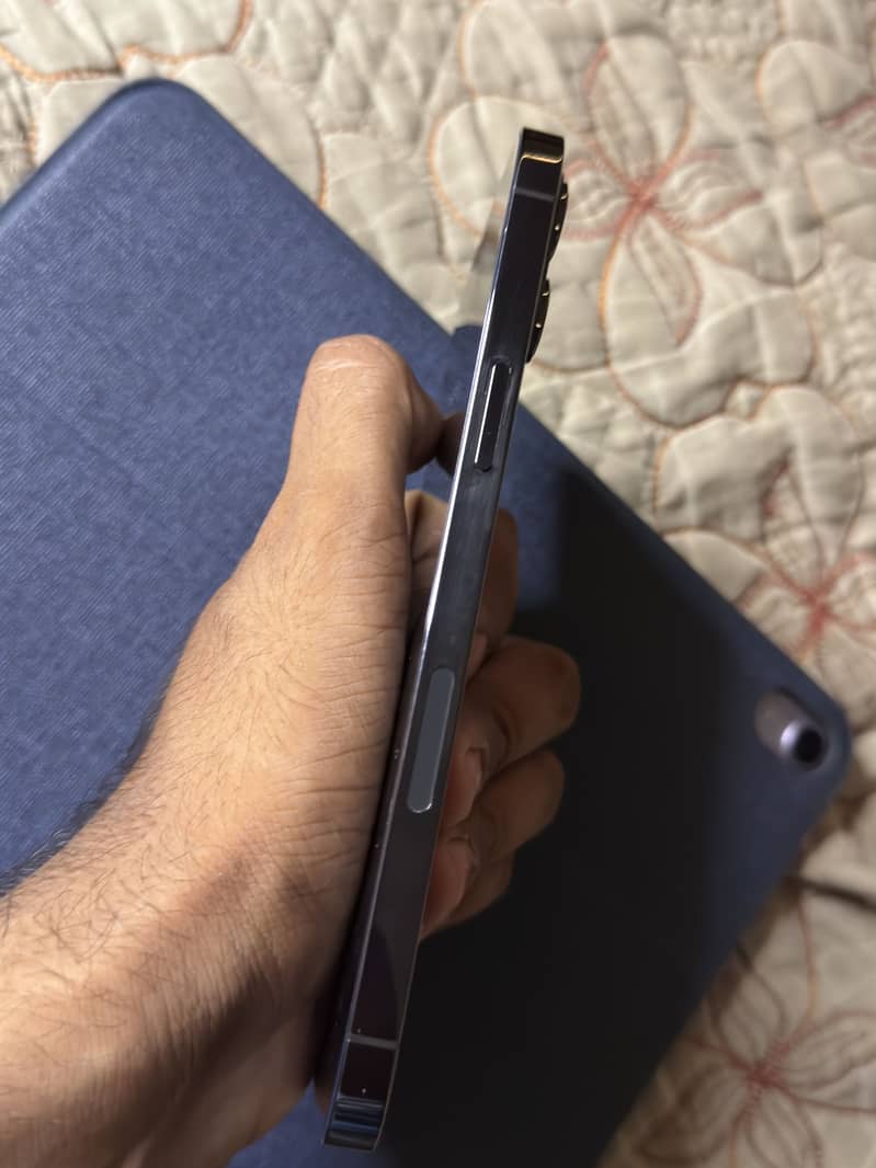 Apple iPhone 12 Pro Max 3