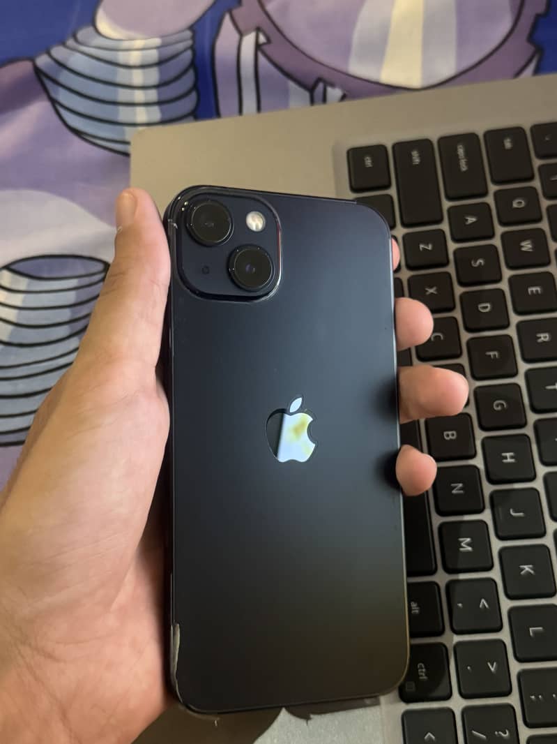 Apple iPhone 13 0