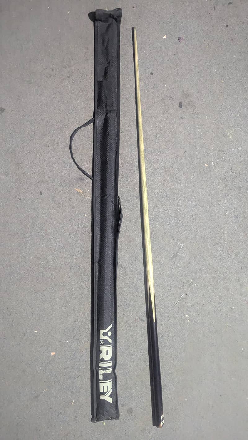 LP SNOOKER CUE 2