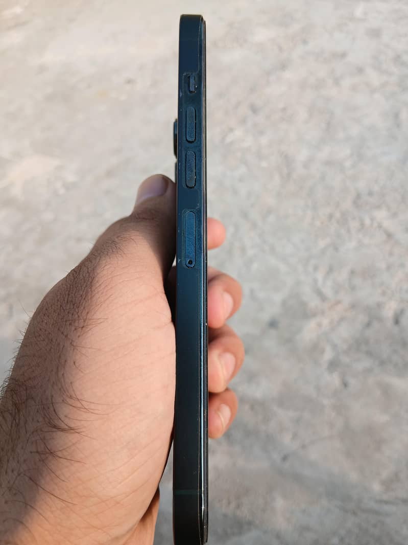 Apple iPhone 13 Pro Max 5