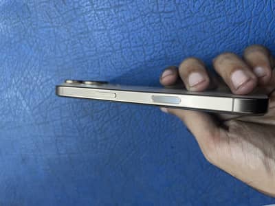 Apple iPhone 16 Pro