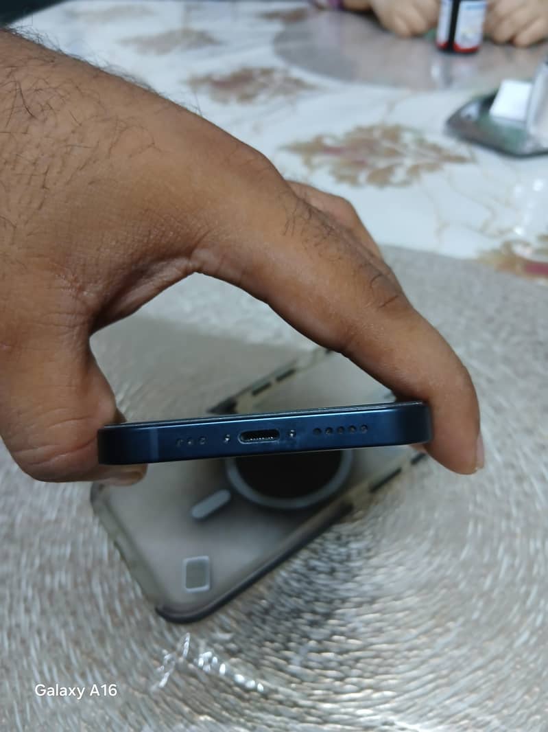 Apple iPhone 13 1