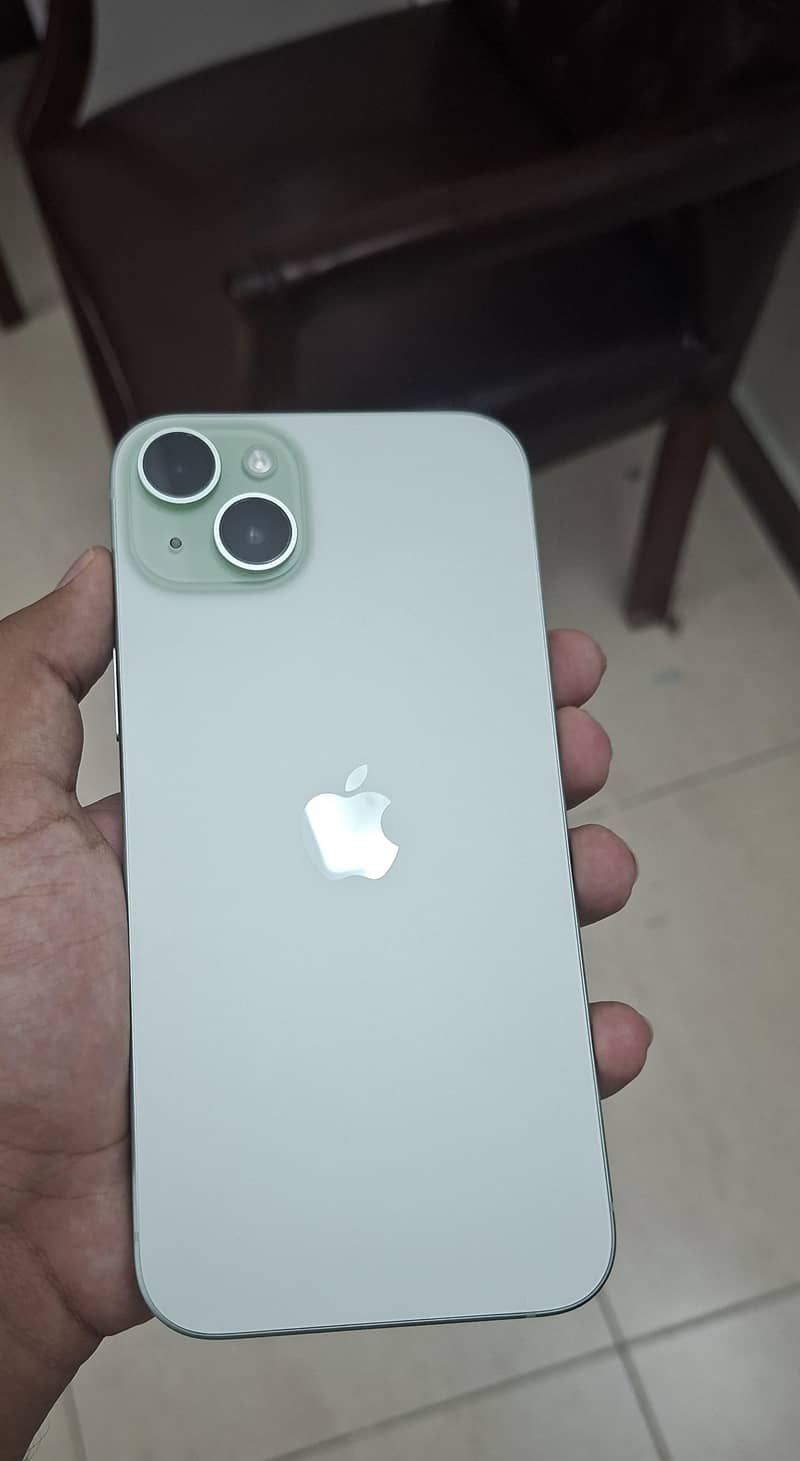 Apple iPhone 15 plus 0