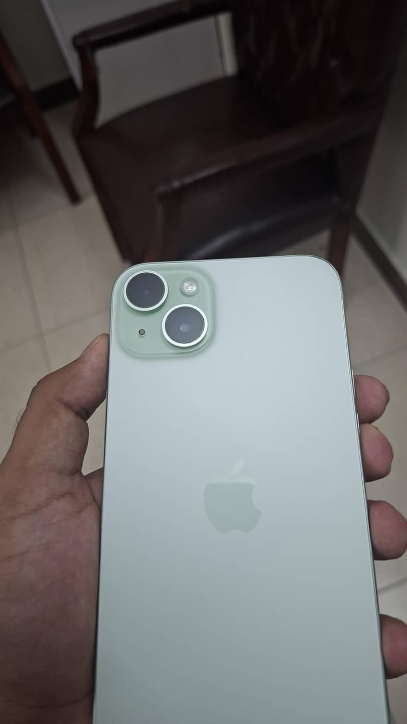 Apple iPhone 15 plus 8