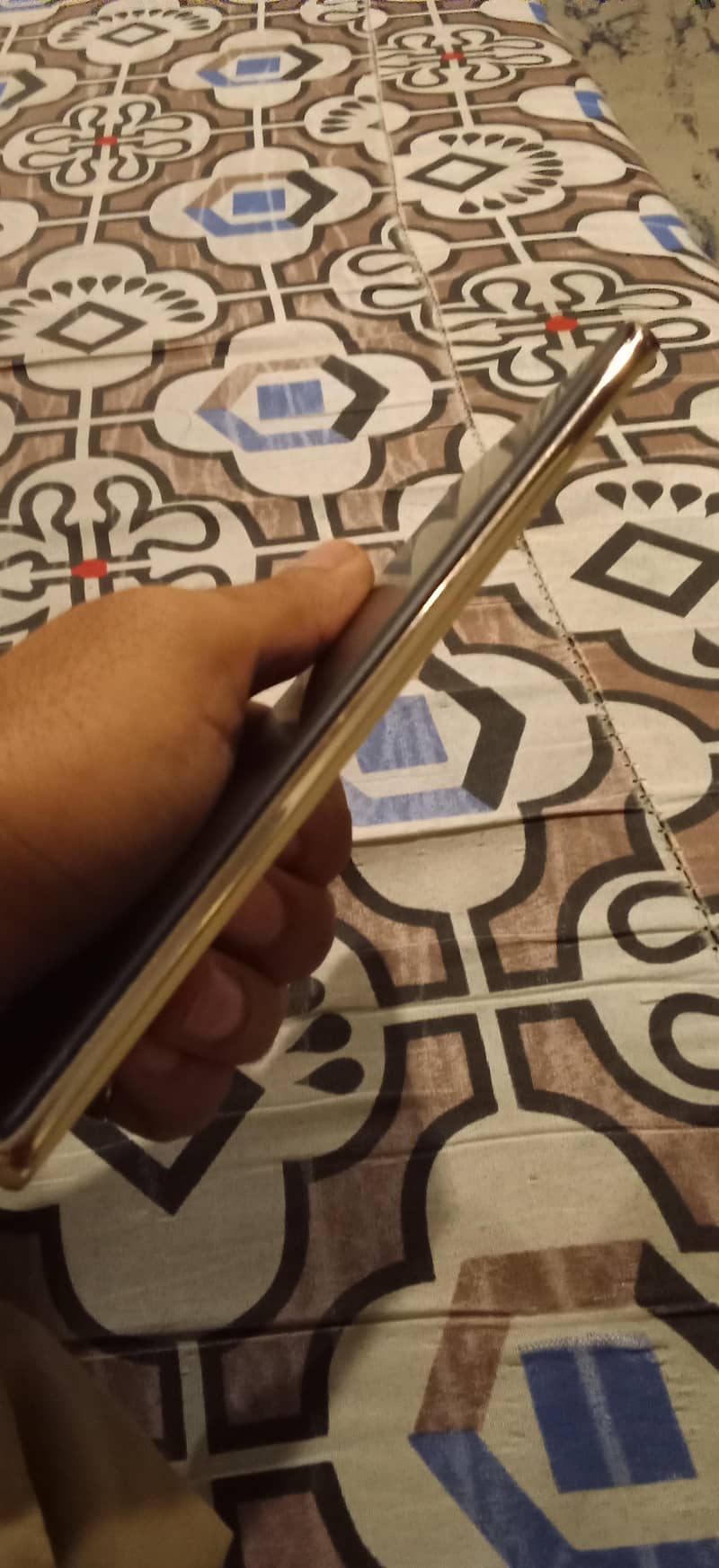 Tecno CAMON 30S 5