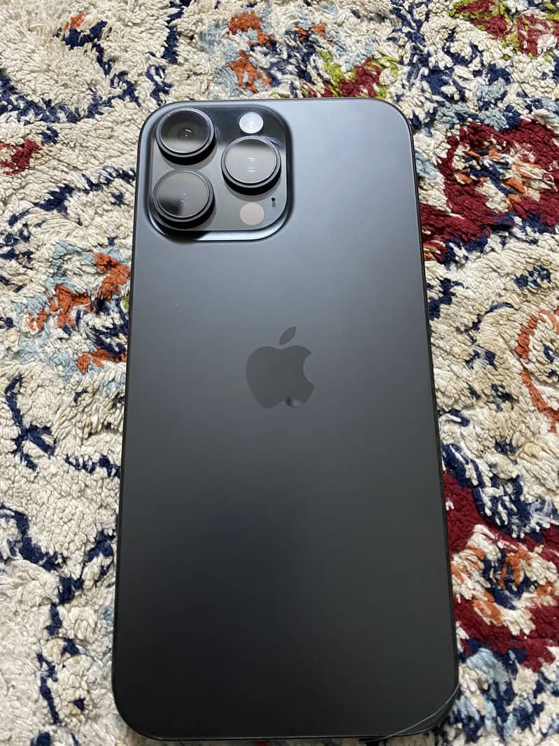 Apple iPhone 16 Pro Max 7