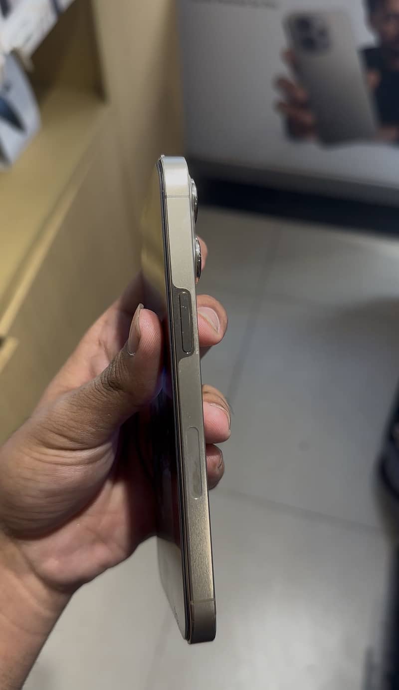 Apple iPhone 13 Pro 6