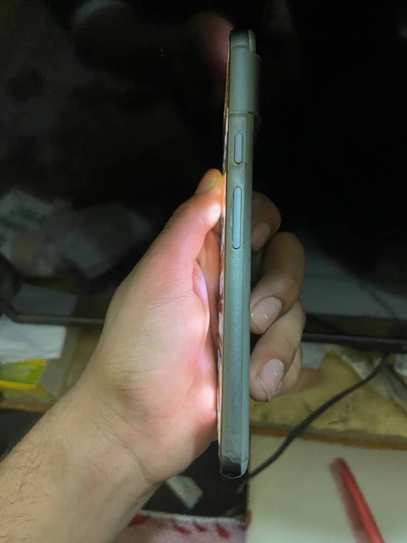 Google Pixel 8a 4