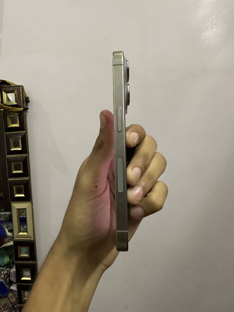 Iphone 15 pro 2