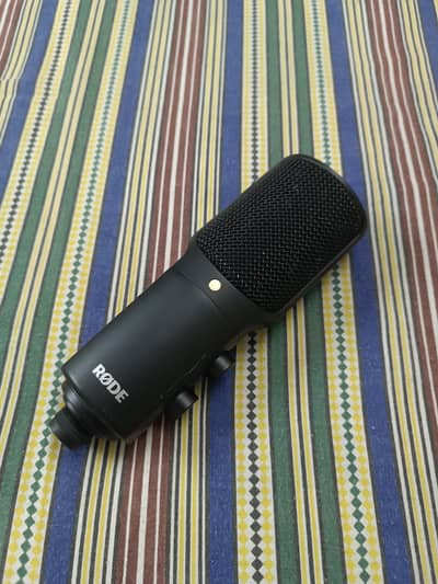 RODE NT-USB STUDIO & GAMING CONDENSER MIC