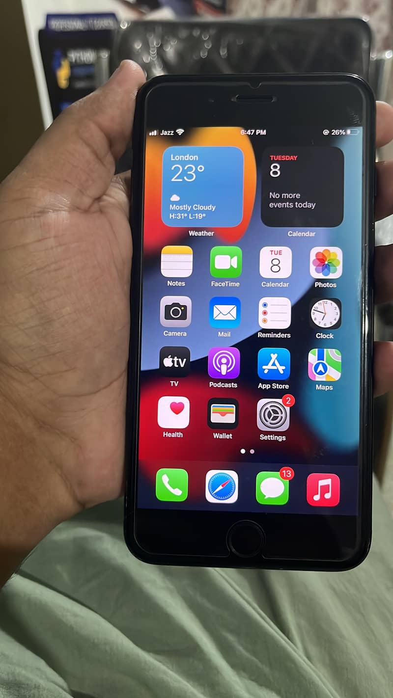 Apple iPhone 7 Plus 1