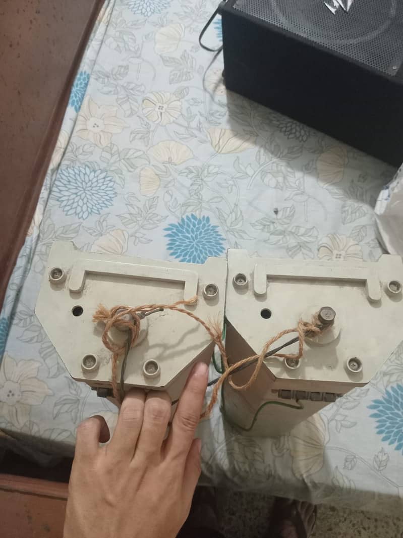 Speaker set 2