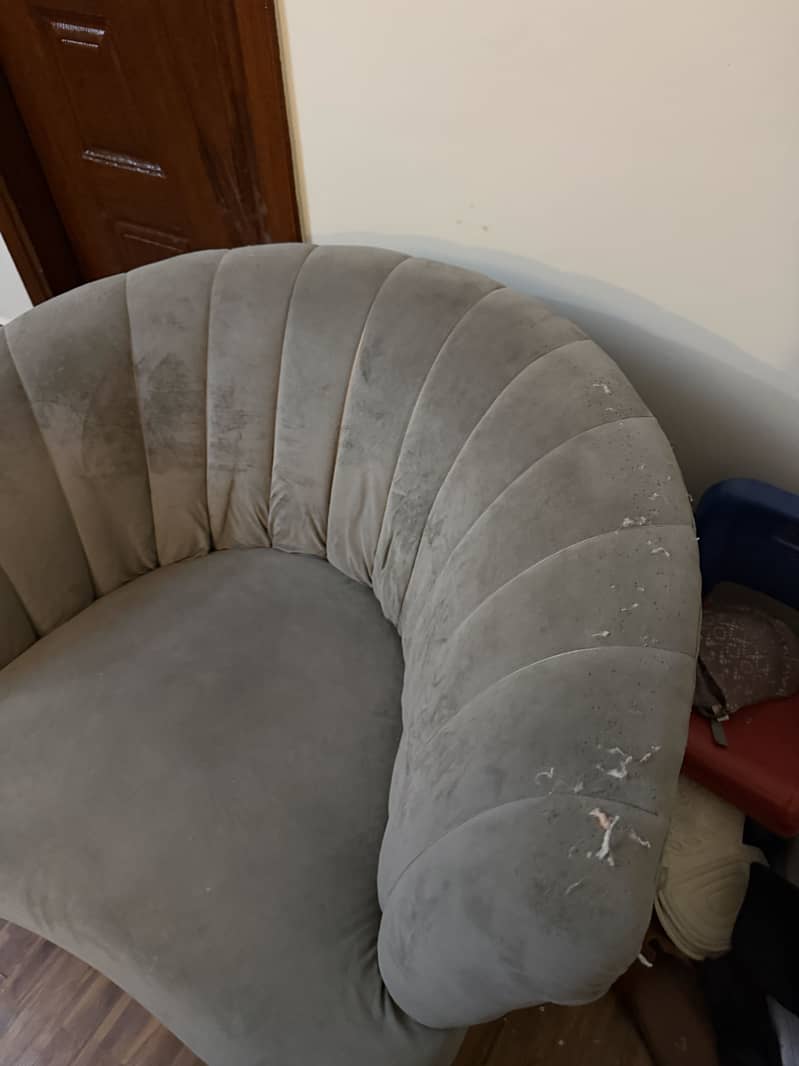 4 seater sofa 1