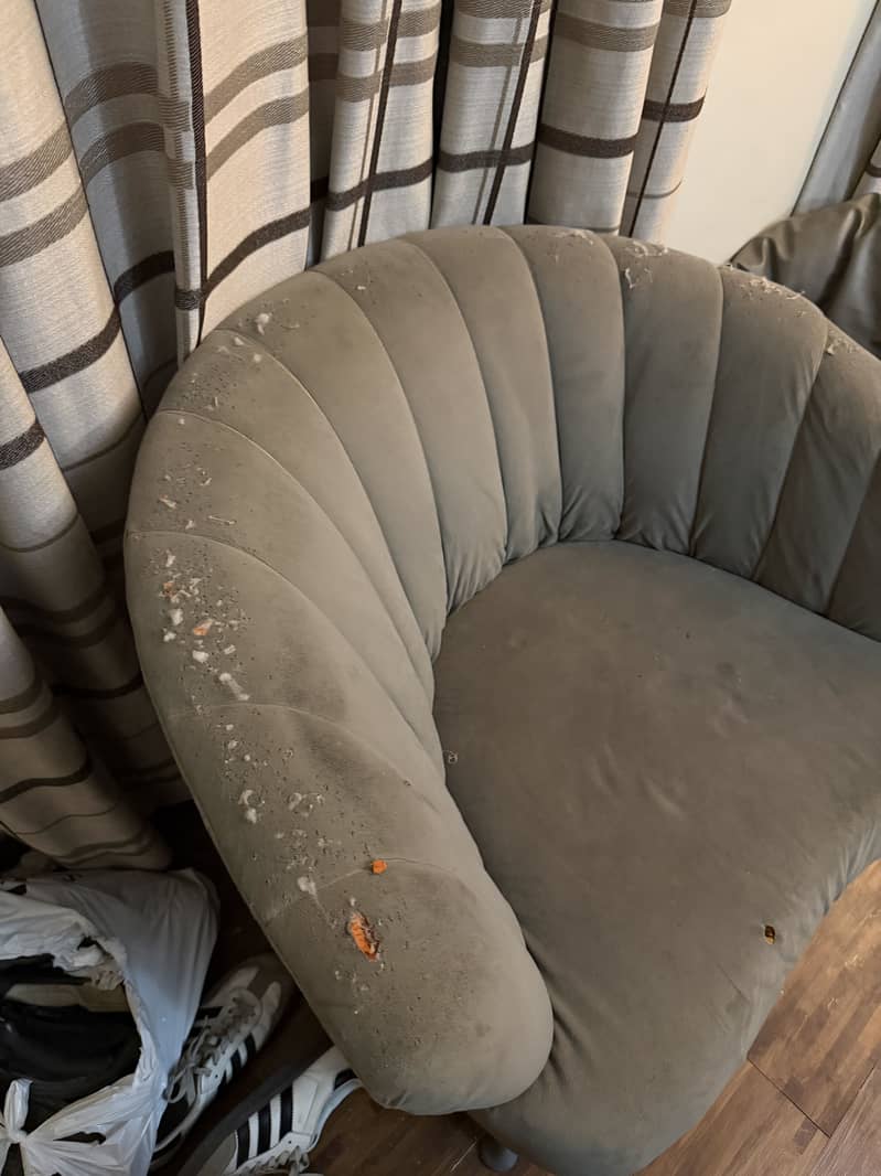 4 seater sofa 2