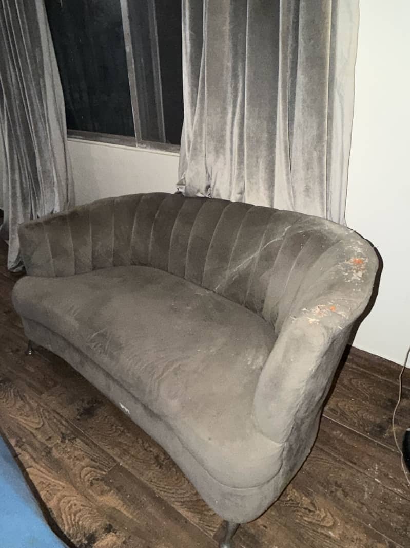 4 seater sofa 4