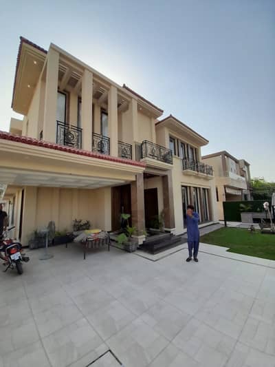 10-MARLA OLD BUNGALOW | IMMACULATE. ICONIC. UNMISSABLE DHA LAHORE'S BEST BLOCK