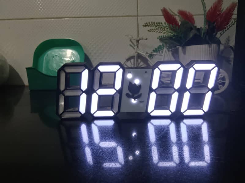 DIGITAL CLOCK 0