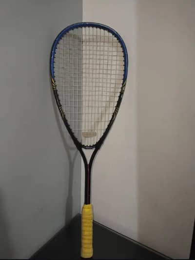 Wilson Squash Racket – Lightweight & Strong