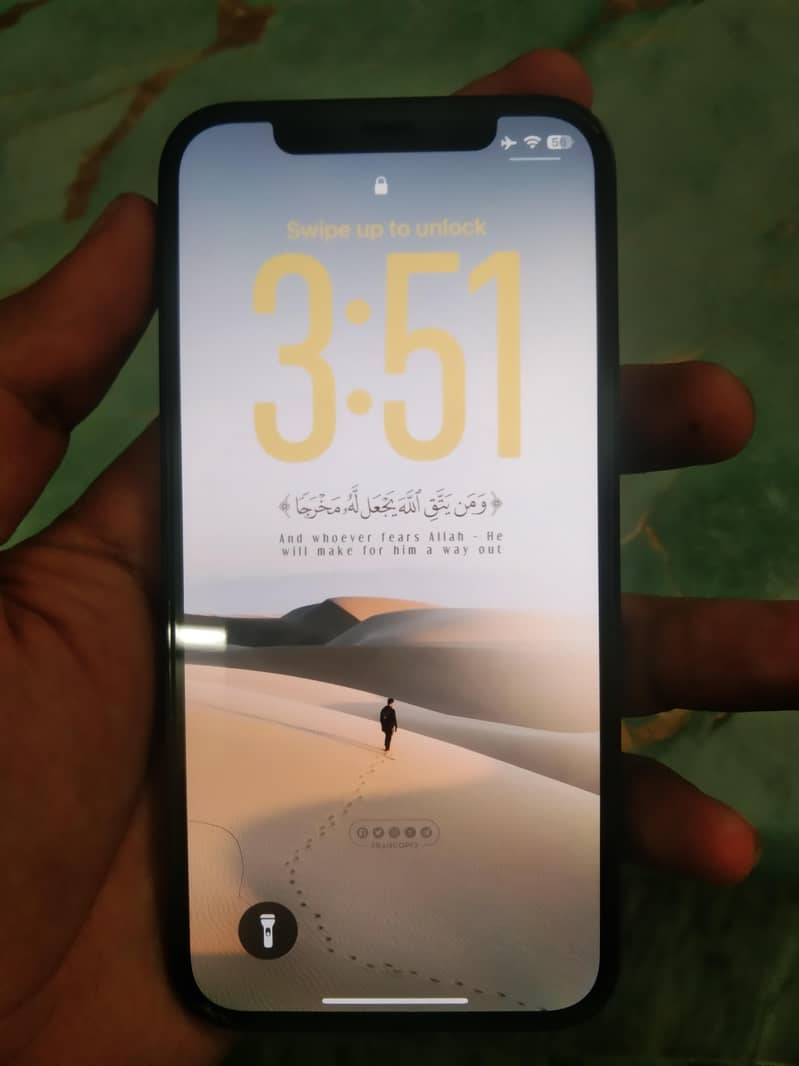 Apple iPhone 12 1