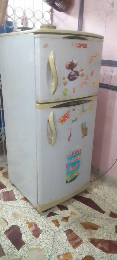 WAVES REFIGRATOR VERY GOOD CONDITION