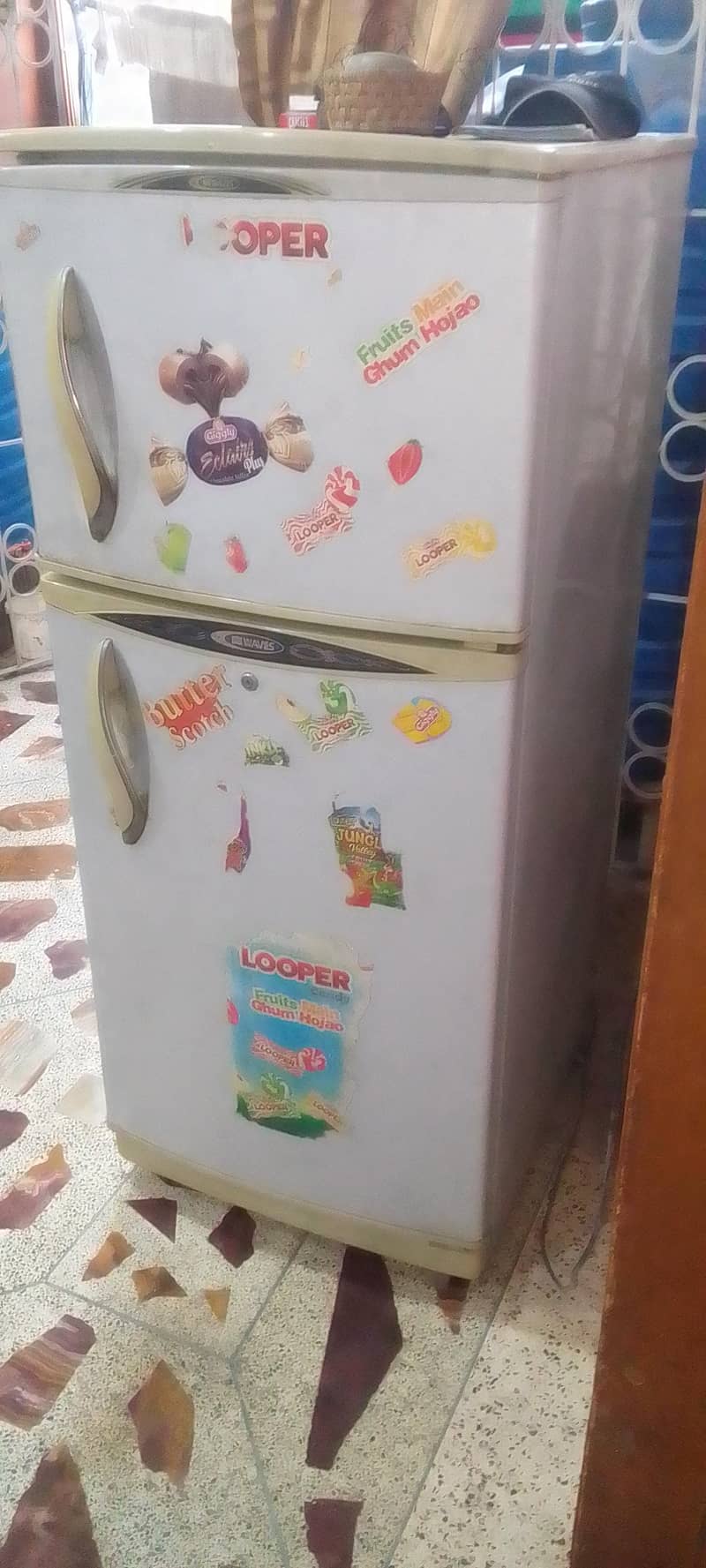 WAVES REFIGRATOR VERY GOOD CONDITION 1