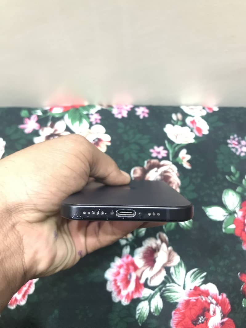 Apple iPhone 15 1
