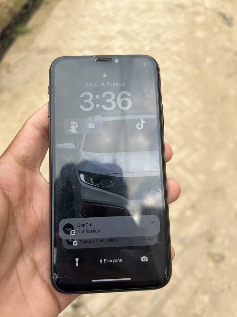 Apple iPhone X 3