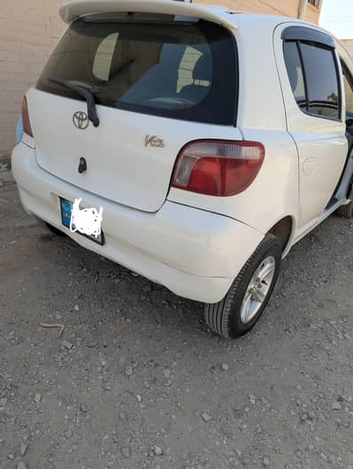 Toyota Vitz 2000