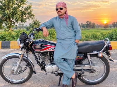 125 Honda for sale urgent new condition 2024 modle black colour