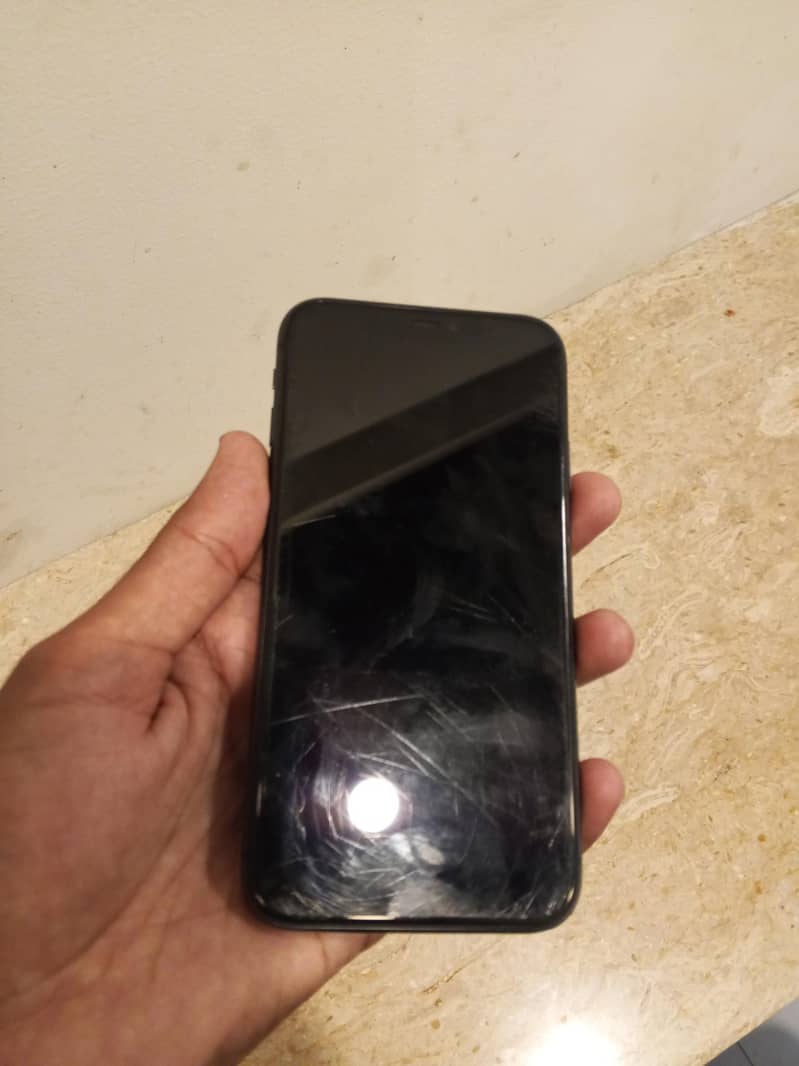 Apple iPhone 11 2
