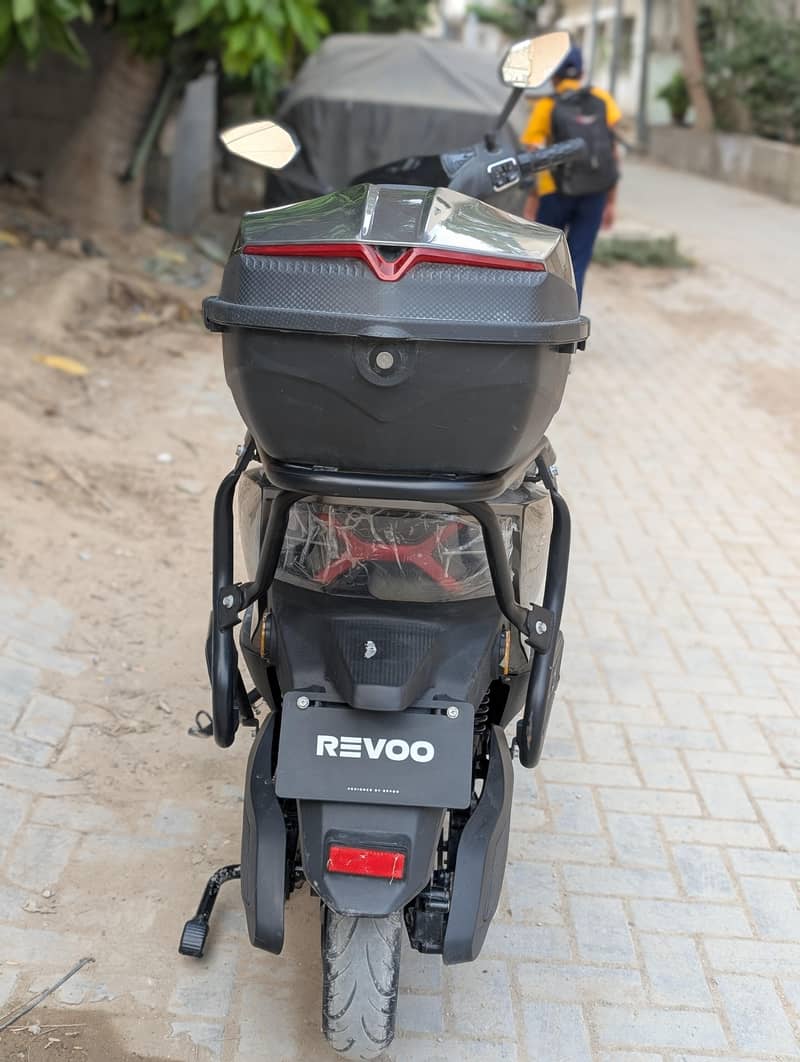 REVOO C32 3