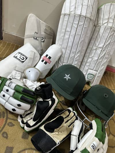 Complete Cricket Kit  for teen age Pads 4 Gloves 2 Helmet  + Kit Bag