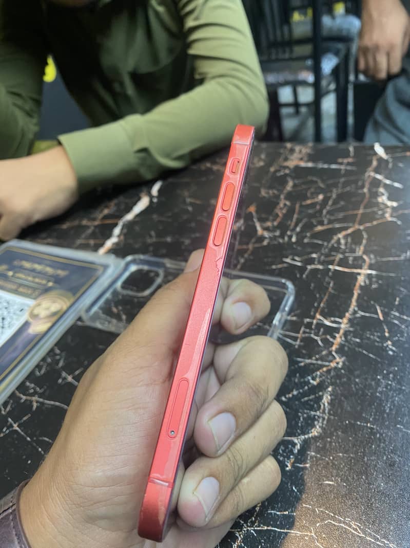 Apple iPhone 12 2
