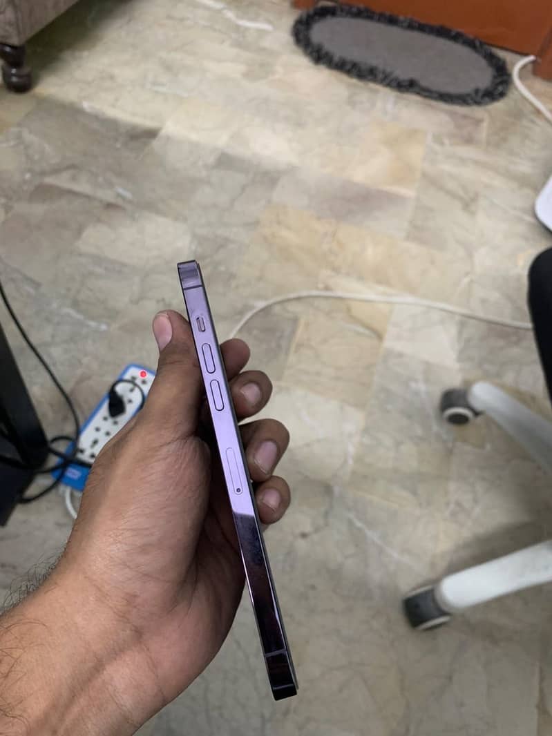 Apple iPhone 14 Pro Max 1