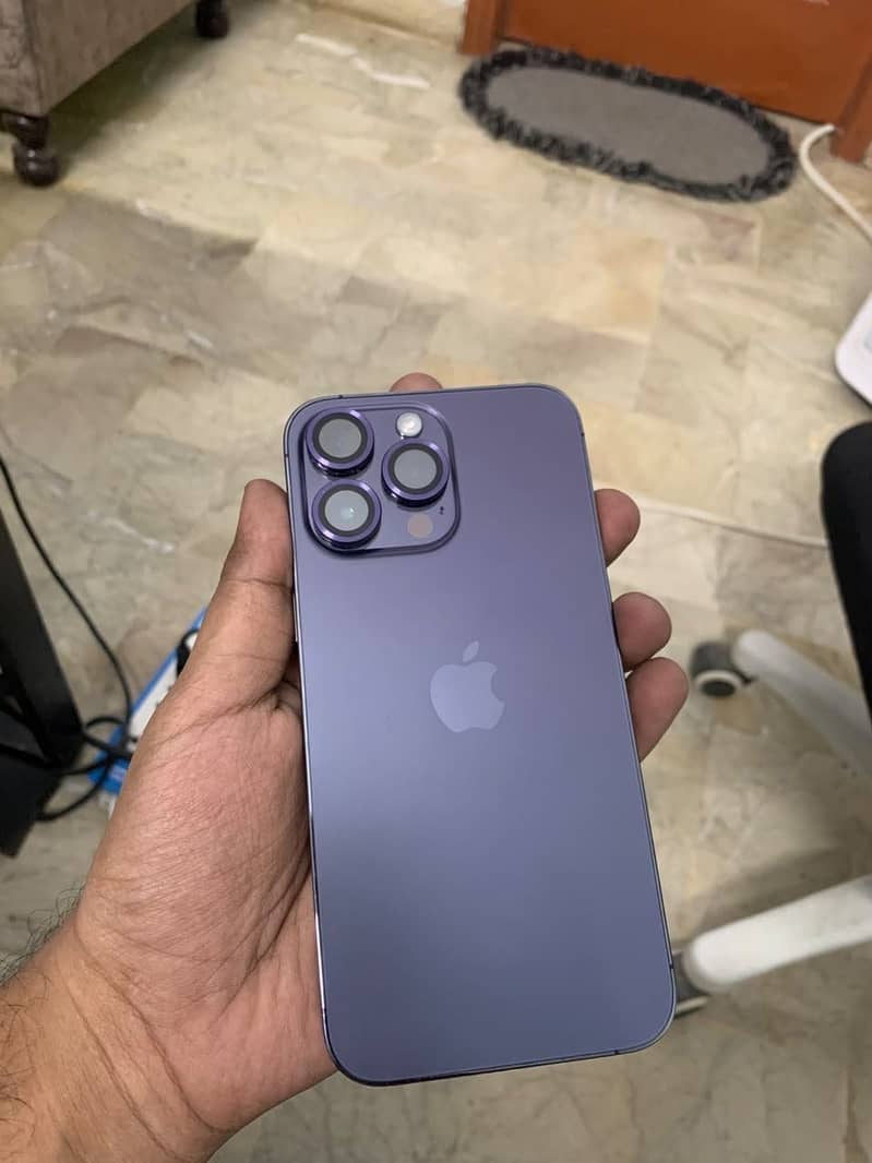 Apple iPhone 14 Pro Max 4