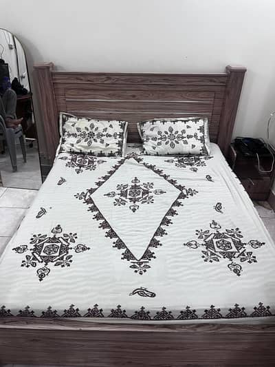 King size bed