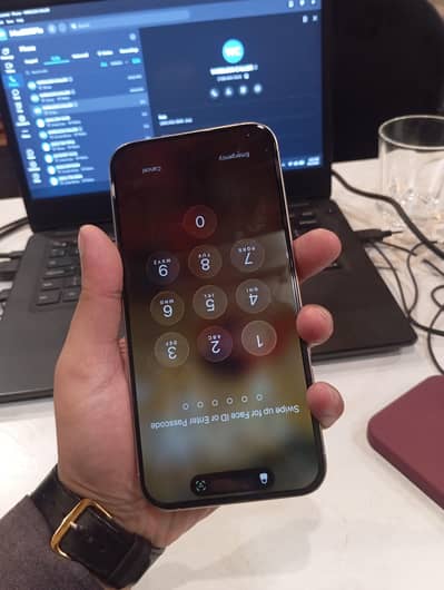 iPhone 15 Pro Max JV