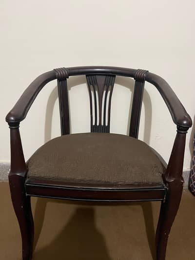 Elegant Wooden Sofa Set for Sale – Good Condition