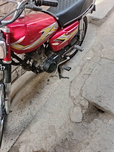 bike for sale Multan number just copy hai