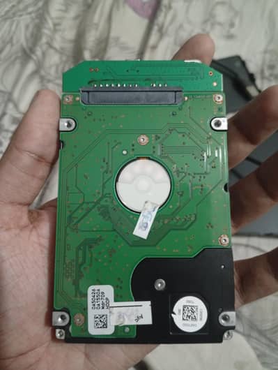 HITACHI TRAVEL STAR HARD DRIVE 160GB