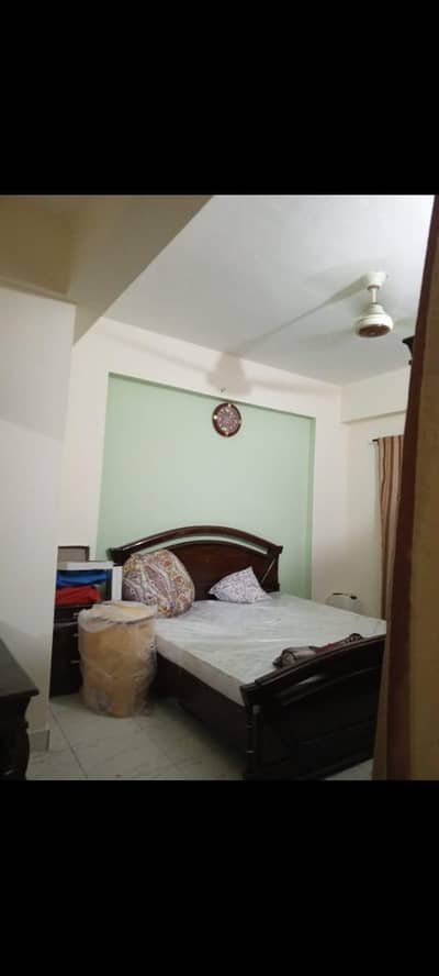 urgent sale  2 room flat for sale leased  exchange possible