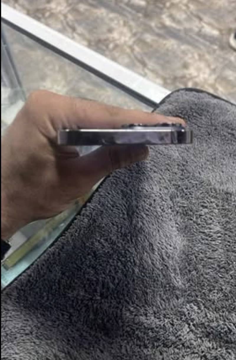 Apple iPhone 14 Pro 6