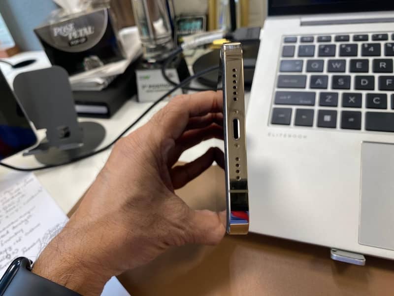 Apple iPhone 12 Pro Max 6