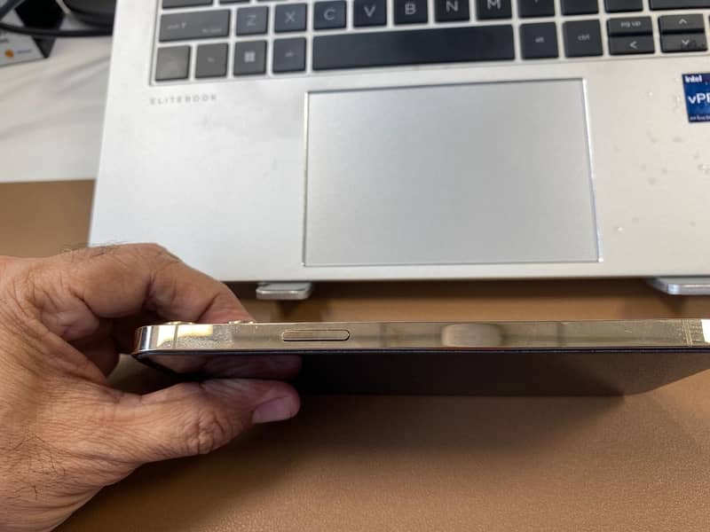 Apple iPhone 12 Pro Max 8