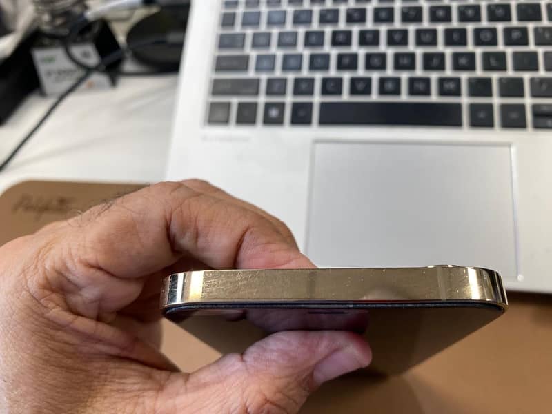 Apple iPhone 12 Pro Max 9