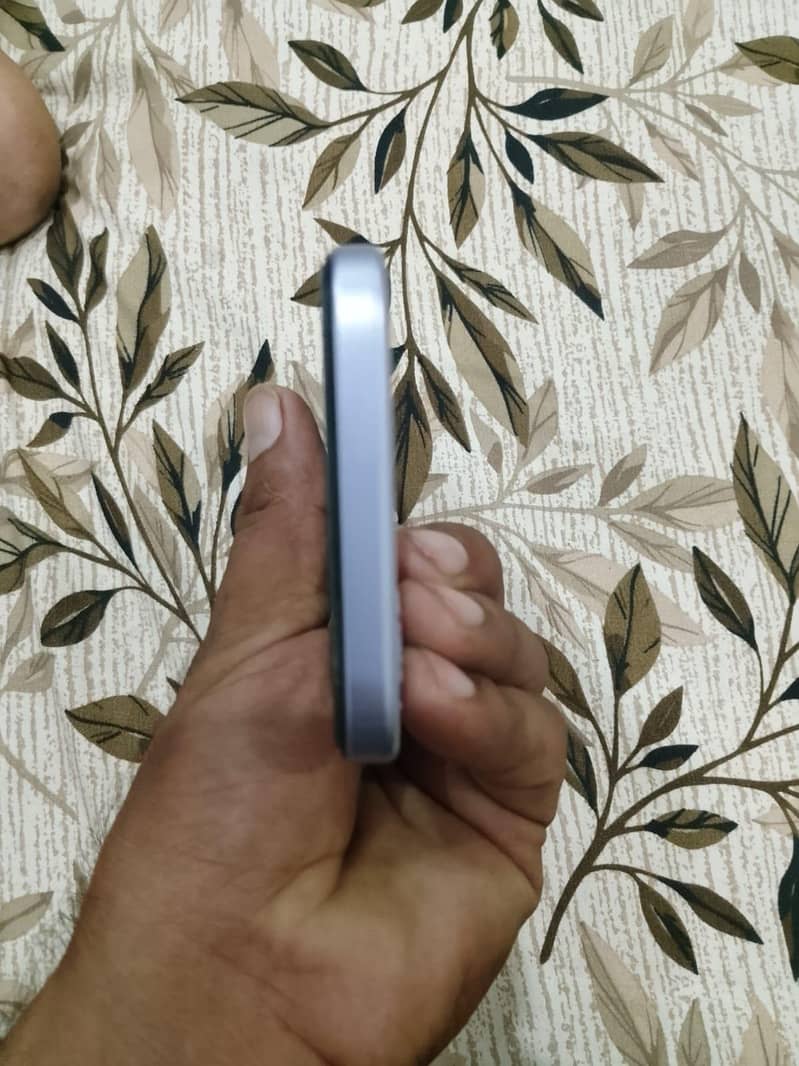 OPPO A6 2