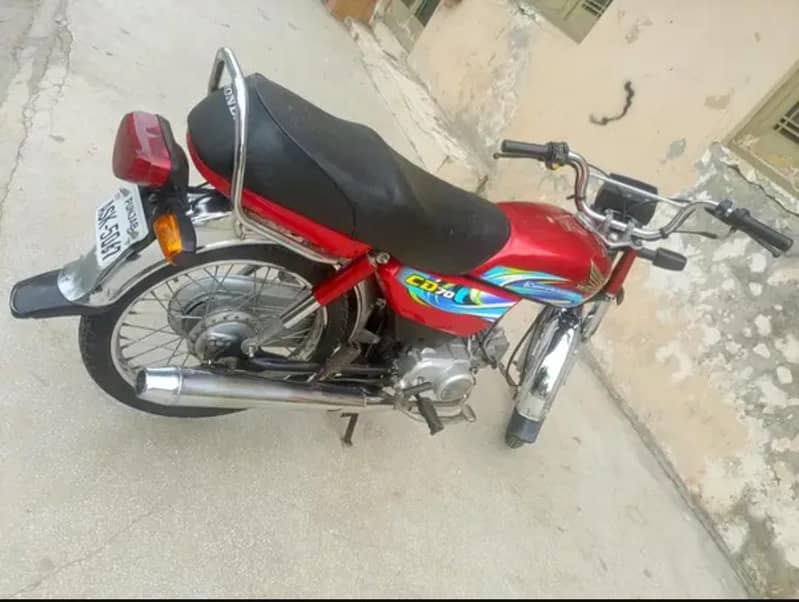 Hounda CD70 5