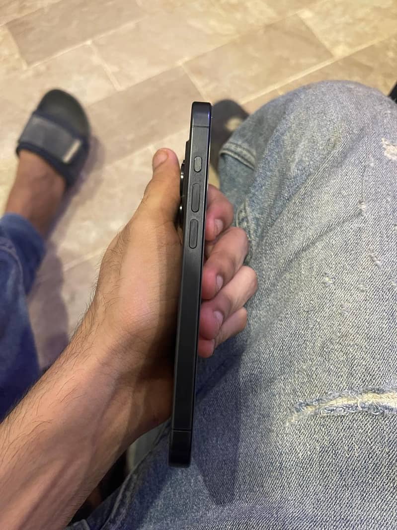 Iphone 15 pro 6